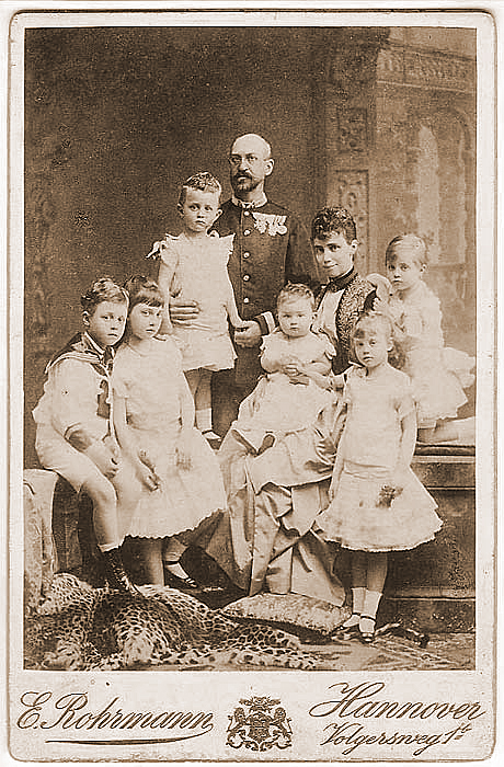An image of Crown Princess Thyra and Crown Prince Ernest Augustus of Hanover with their children.