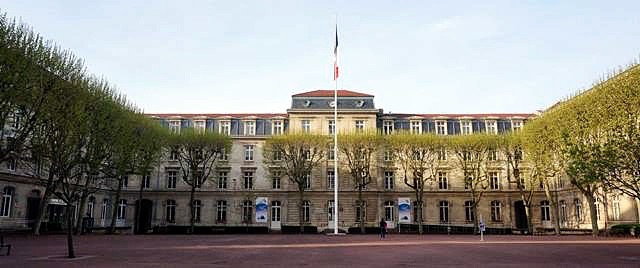 Sciences Po Lyon administrative building, which was used by École Polytechnique from 1940 to 1943