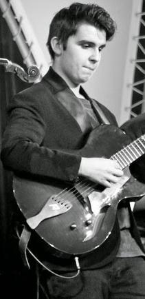 Andreas Varady playing guitar at Jazz festival St ingbert in 2015