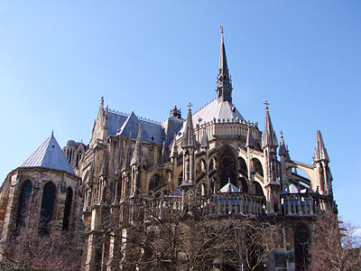 Double arches of the apse of Reims Cathedral, capped with stone pinnacles for greater weight