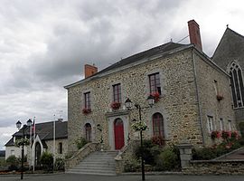 The town hall of Le Pertre