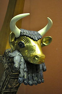 Sumerian bull mascaron of the Queen's lyre from Puabi's grave, c.2500 BC, lapis lazuli, shell and gold, British Museum, London