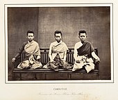 Khmer royal ladies wearing Sompot Chong Kben and Sbai in the mid-1800s.