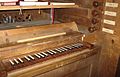Klaviatur der Orgel in Boden