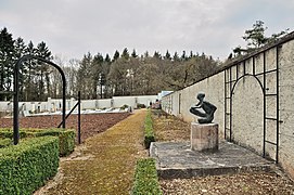 Sculpture: Jeune Somali at Colpach Castle in Luxembourg
