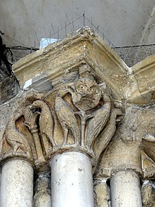 Column capitals with sculpted harpies