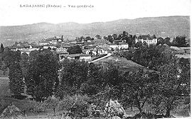 A general view of Larajasse, at the beginning of the 20th century