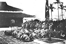 Graduates pay gratitude at the Confucian temple (1897).