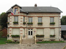 The town Hall of Thieux