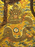 Embroidered silk, 1770–1820, Qing dynasty
