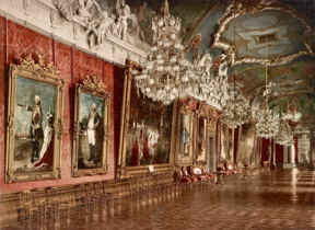 Bildergalerie, Blick in Richtung Weißer Saal, um 1900