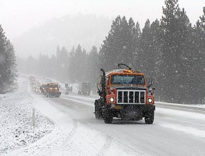 Winterdienst auf dem Highway 97, südlich von Bend