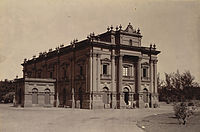 Government Museum, Bangalore (1890) from the Curzon Collection's 'Souvenir of Mysore Album'[11]