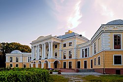 Grocholski Palace