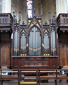The choir organ, set in the midst of the choir stalls