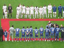 Tottenham and Chelsea players lining up before the match at the 2008 Carling Cup final