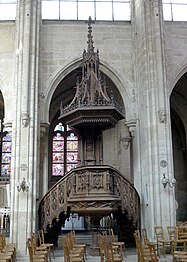 The pulpit in the Nave