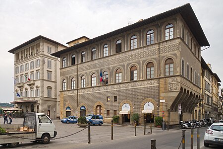 Palazzo Lenzi, Piazza Ognissanti, Florence, 1470, attributed to Brunelleschi, sgrafitti by Andrea Feltrini