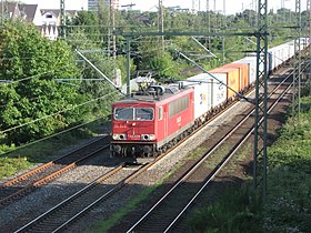 Güterzug mit DB-Baureihe 155 in Ratingen-Lintorf