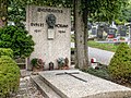 Grab von Rupert Hollaus († 1954) am Ortsfriedhof in Traisen