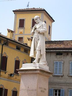 Monument of Lazzaro Spallanzani