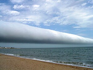 Coastal roll cloud in Punta del Este, Maldonado, Uruguay, a type known as Volutus[5]