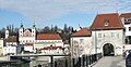 Das Kollertor, links im Hintergrund die Bürgerspitalskirche und die Pfarrkirche Steyr-St. Michael