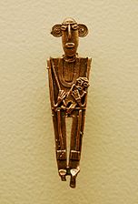Tunjo of a mother with baby in her arms