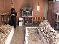 Die Gräber des Rabbi Avraham Mordechai Alter ( Imrei Emes), rechts, und das seines Sohnes, Ober-Rabbiner Pinchas Menachem Alter (Pnei Menachem), links, in der Sefas Emes Jeschiwa in Jerusalem.