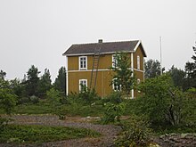 The pilot's house on the island