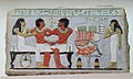 Grabstele des Beamten Amenemhet aus dem Mittleren Reich, dargestellt mit Frau, Sohn und Schwiegertochter