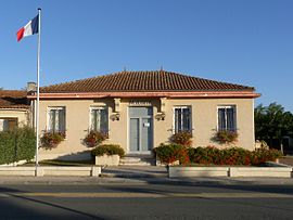 The town hall in Grayan
