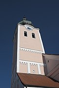 Landau (Isar): Barockkirche mit ro­ma­ni­schem Turm; vgl. Rund­bogen­friese
