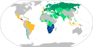 A map showing all the countries of the world, and their signatory status to the Vienna Convention on Road Signs and Signals