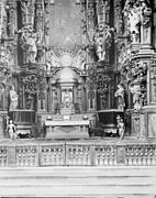 Rear altar at the interior, 1905, California Historical Society Collection
