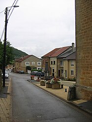 Angecourt village