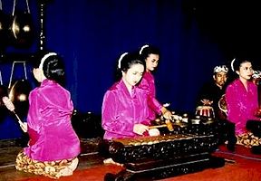 Sundanese Gamelan Degung Performance from West Java, Indonesia, on 6 November 2007