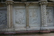 Replica of Fontana Maggiore of Perugia, Nocolai and Giovanni Pisano (1275), photo by G. Dall'Orto (August 5, 2006)