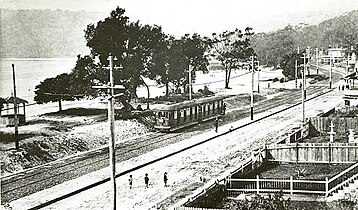 Tram travelling along The Esplanade, Balmoral, 29 May 1922