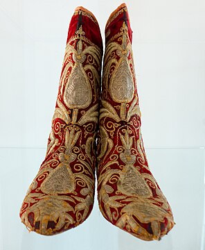 Embroidered boots worn by women on special occasions