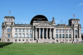 … und auf dem Reichstag nistet ein schwarzer Blob.