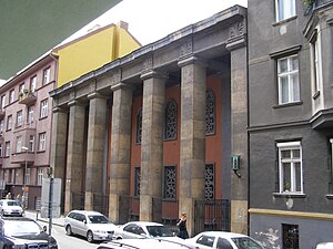 Cubist Heydukova Street Synagogue in Bratislava, by Artur Szalatnai, 1923–26