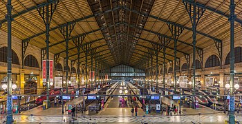 Gare Du Nord Interior, Paris, France - Diliff (cropped)