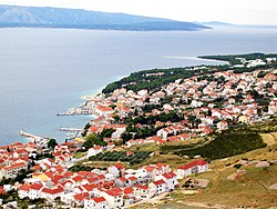 Panoramic view of the western end of Bol, with the Zlatni Rat visible in the distance