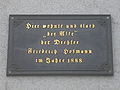 Gedenktafel an seinem ehemaligen Wohnhaus in Ilmenau