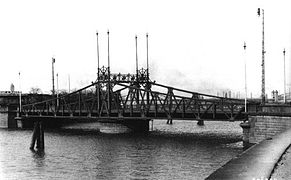 -(1900) Drehbrücke im Zollhafen