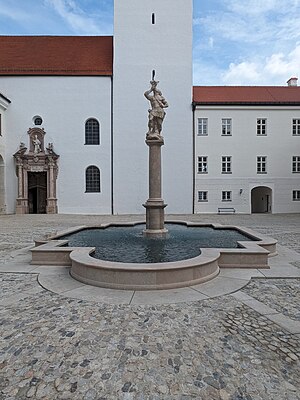 Dombrunnen vor dem Freisinger Dom