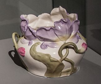 Vase with vines and snails, by Pál Horti (1900), Museum of Applied Arts, Budapest