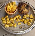 Saba senegalensis: dissection of ripe, edible fruit