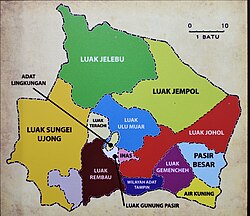 Luak of Gemencheh relative to other luaks in Negeri Sembilan